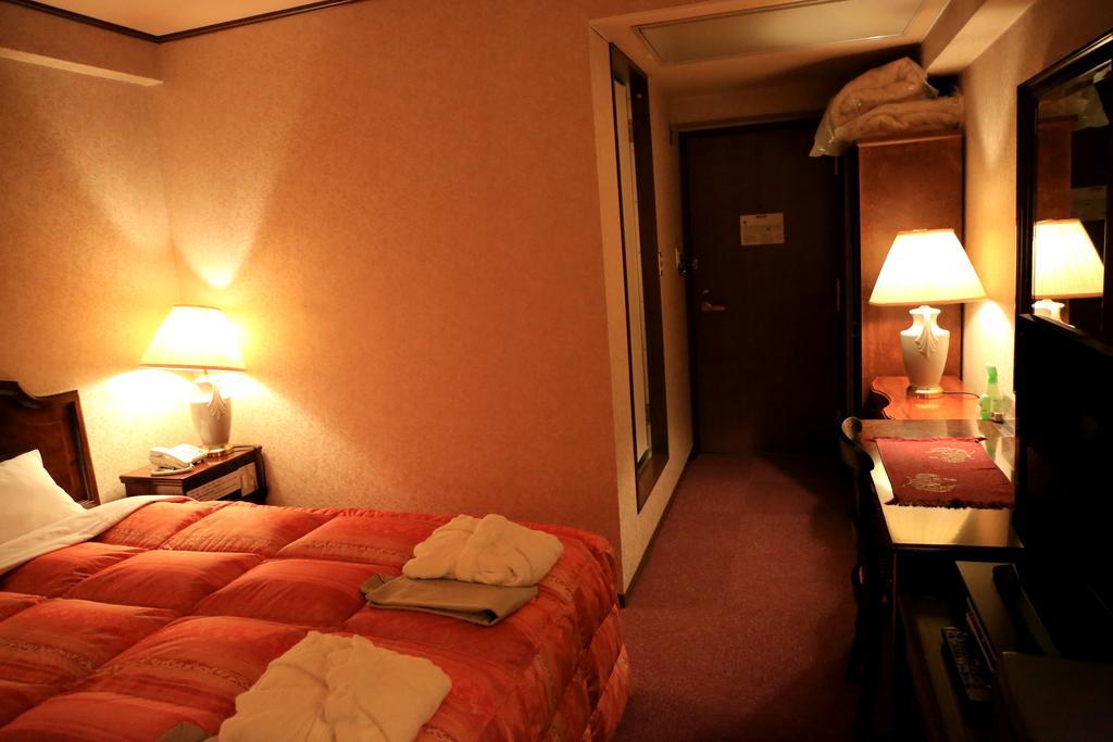 Hotel Palace Inn Toyota Тойота Екстер'єр фото