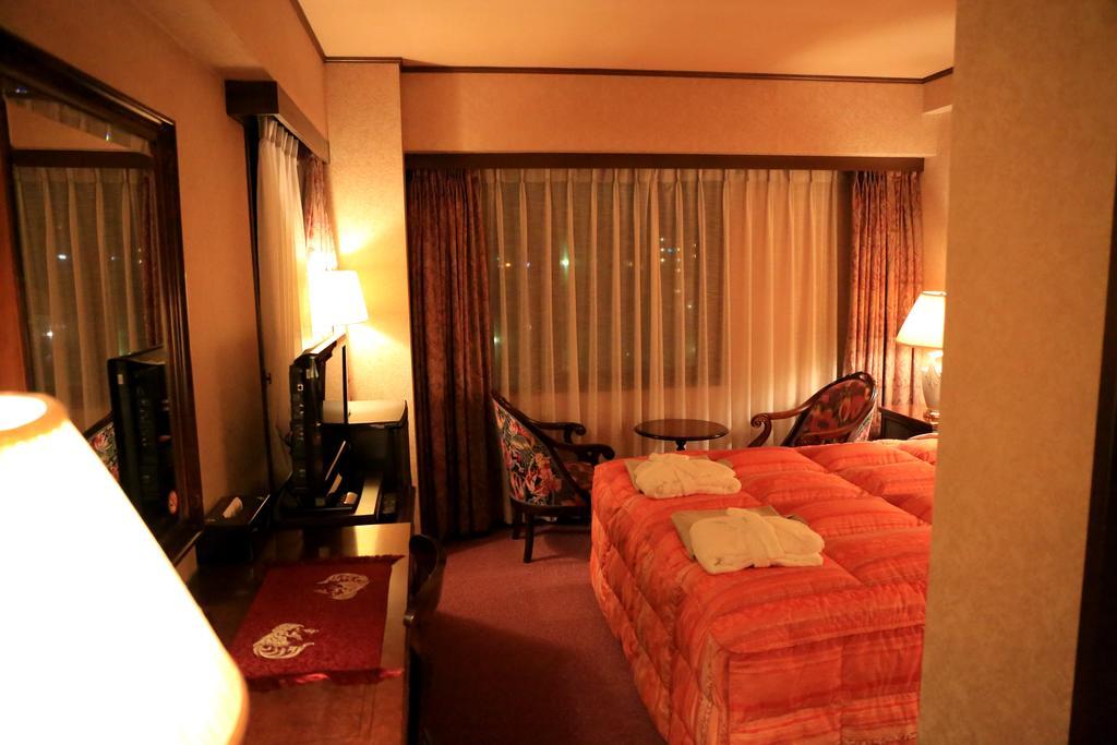 Hotel Palace Inn Toyota Тойота Екстер'єр фото