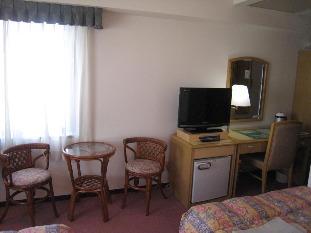 Hotel Palace Inn Toyota Тойота Екстер'єр фото